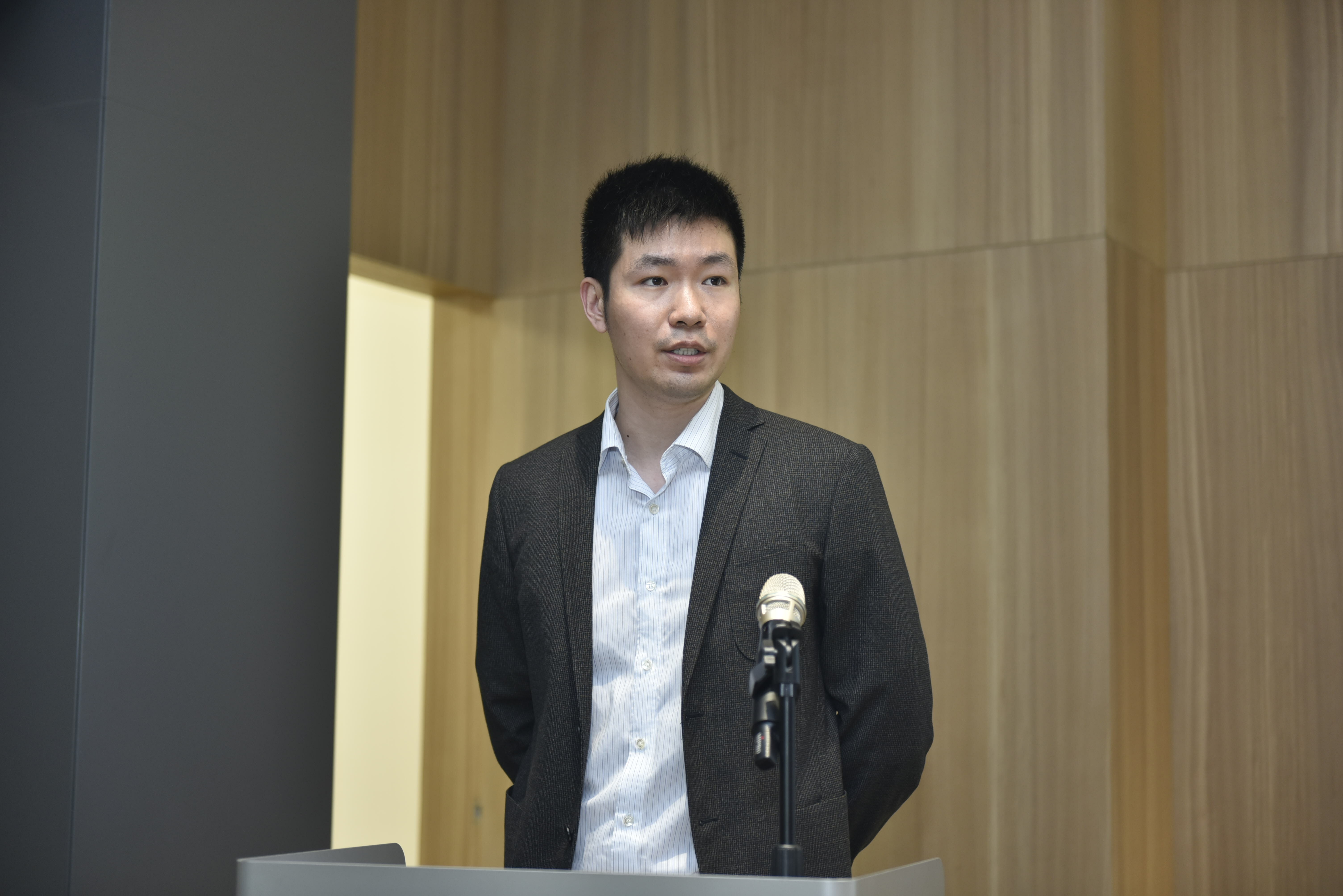 2融资中心李可.JPG 2融资中心李可.JPG
